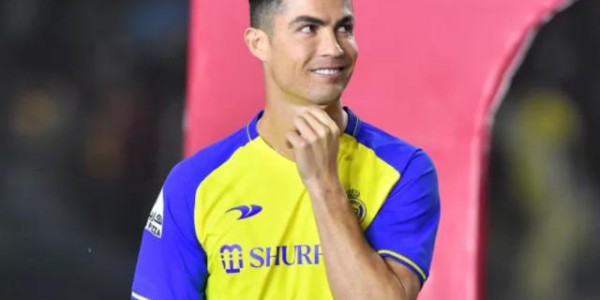 开云体育下载-C罗首秀日期不是1月25日或1月21日 是1月22日！