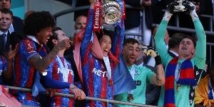 羡慕！7名日本旅欧球员拿顶级赛事冠军，镰田大地足总杯&amp;amp;两人MVP